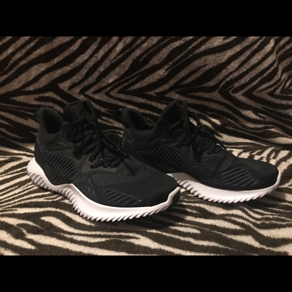 Woman’s Adidas AlphaBounce